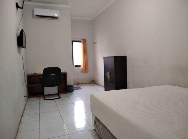 Imagen de la habitación del Hotel Wisma Anton Soedjarwo. Foto 19