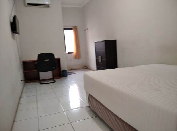 Imagen de la habitación del Hotel Wisma Anton Soedjarwo. Foto 20