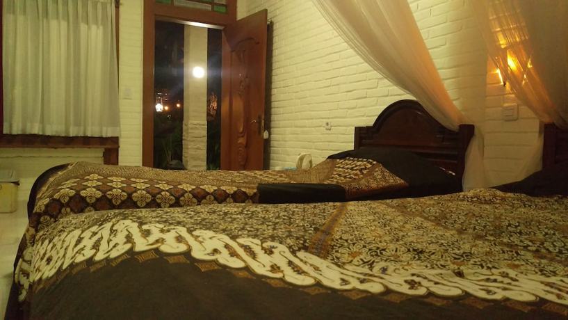 Imagen de la habitación del Hotel Wisma Ary's Hotel. Foto 4