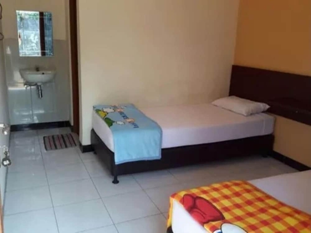 Imagen de la habitación del Hotel Wisma CK Kebumen by Cozzy. Foto 3
