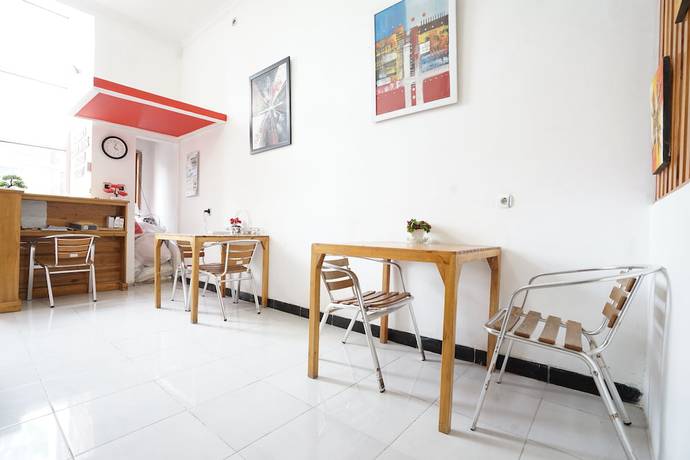 Imagen de los interiores del Hotel Wisma Vandera Syariah Garut Mitra RedDoorz. Foto 18