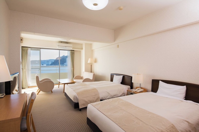 Imagen de la habitación del Hotel Wisterian Life Club Atami. Foto 3