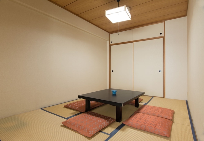 Imagen de la habitación del Hotel Wisterian Life Club Atami. Foto 7