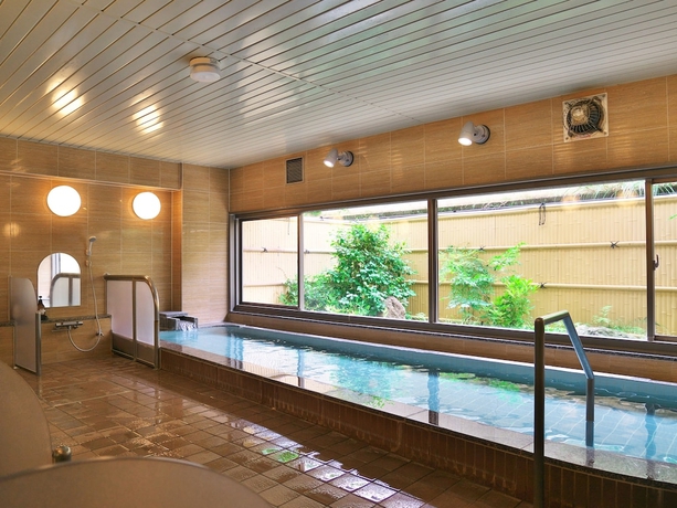 Imagen de la piscina del Hotel Wisterian Life Club Atami. Foto 13