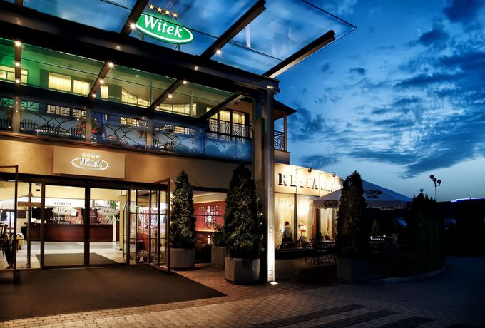 Imagen de los interiores del Hotel Witek and Conference Centre. Foto 10