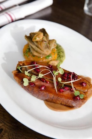Imagen del bar/restaurante del Hotel Wm. Farmer and Sons. Foto 4