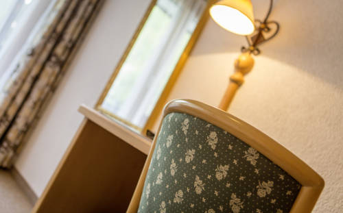 Imagen de la habitación del Hotel Wohlf&uuml;hlhotel Alpenhof. Foto 7