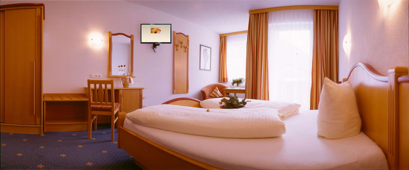 Imagen de los exteriores del Hotel Wohlf&uuml;hlhotel Berg Heil. Foto 12