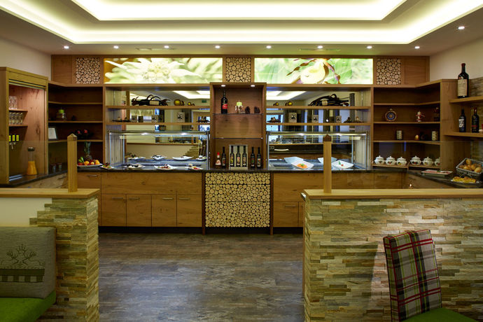 Imagen del bar/restaurante del Hotel Wohlf&uuml;hlhotel Berg Heil. Foto 3