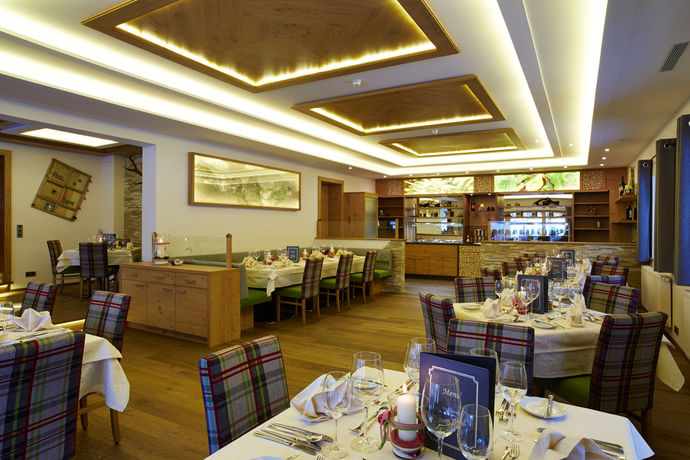 Imagen del bar/restaurante del Hotel Wohlf&uuml;hlhotel Berg Heil. Foto 6