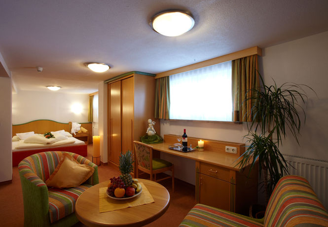 Imagen del bar/restaurante del Hotel Wohlf&uuml;hlhotel Berg Heil. Foto 7