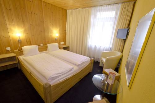 Imagen de la habitación del Hotel Wohlfühlhotel Curuna. Foto 3