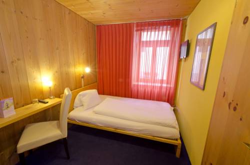 Imagen de la habitación del Hotel Wohlfühlhotel Curuna. Foto 16