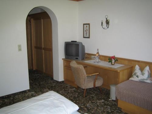 Imagen de la habitación del Hotel Wohlf&uuml;hlhotel Innertalerhof. Foto 10