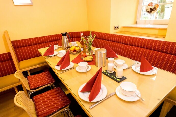 Imagen general del Hotel Wohlf&uuml;hlhotel im Schlosspark. Foto 8