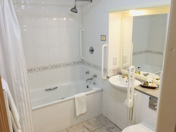 Imagen de la habitación del Hotel Wolds Village. Foto 12