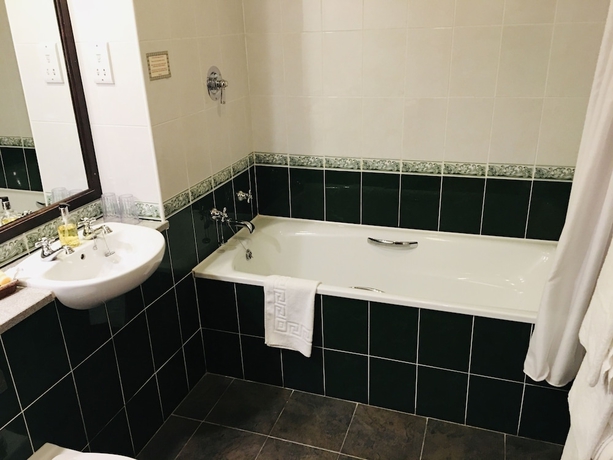 Imagen de la habitación del Hotel Wolds Village. Foto 13