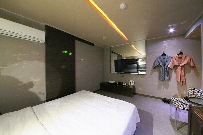Imagen de la habitación del Hotel Wolgot IMT. Foto 35