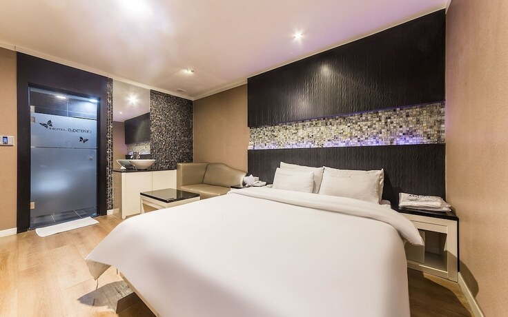 Imagen de la habitación del Hotel Wolgot Nabiya. Foto 16