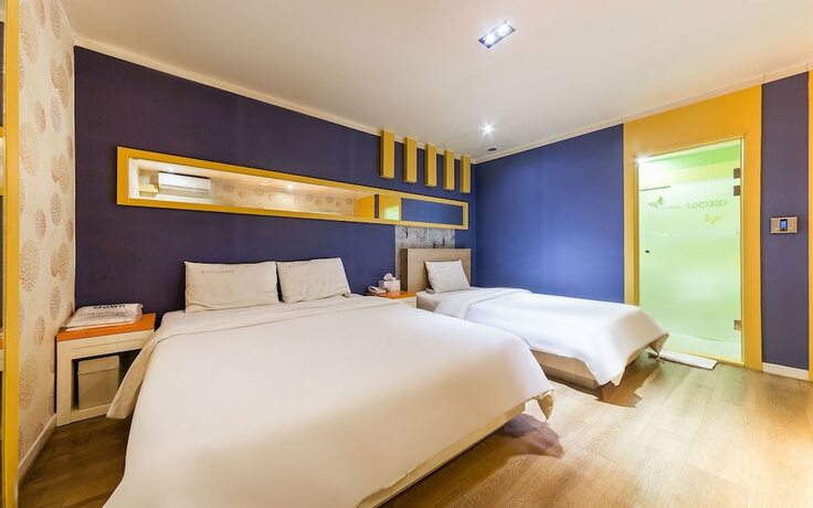 Imagen de la habitación del Hotel Wolgot Nabiya. Foto 17