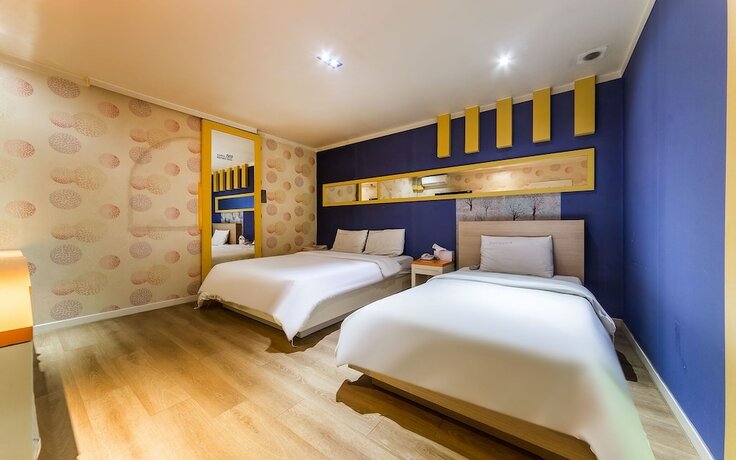Imagen de la habitación del Hotel Wolgot Nabiya. Foto 18