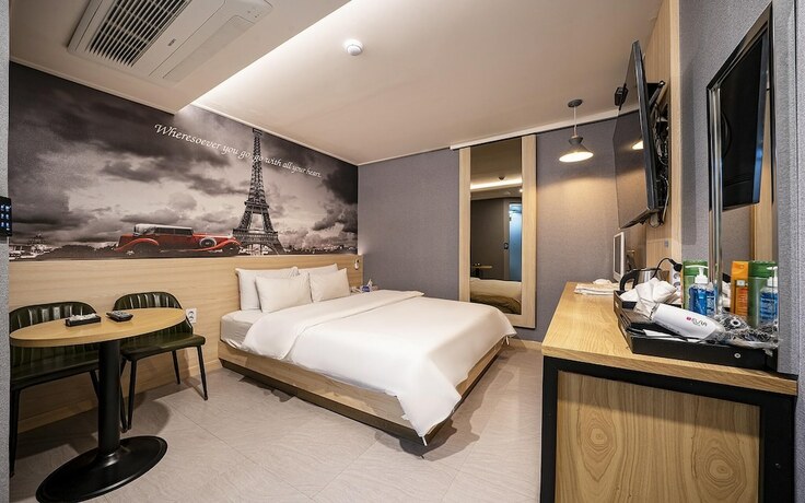 Imagen de la habitación del Hotel Wolgot Seven. Foto 14