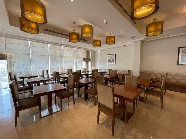 Imagen de la habitación del Hotel Wonder Palace. Foto 5