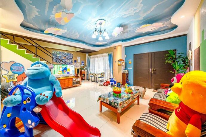 Imagen de los interiores del Hotel Wonderful Land. Foto 20