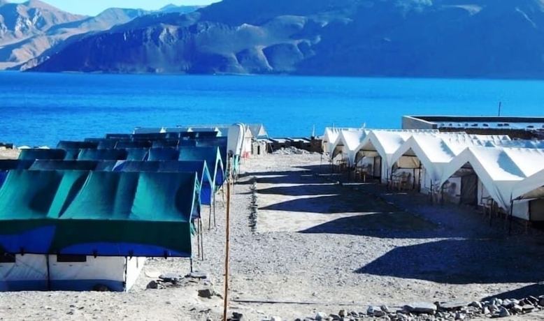 Imagen de los exteriores del Hotel Wonderland Camps. Foto 12