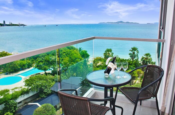 Imagen de la habitación del Hotel Wong Amat Tower. Foto 6