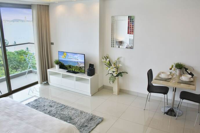 Imagen de la habitación del Hotel Wong Amat Tower. Foto 7