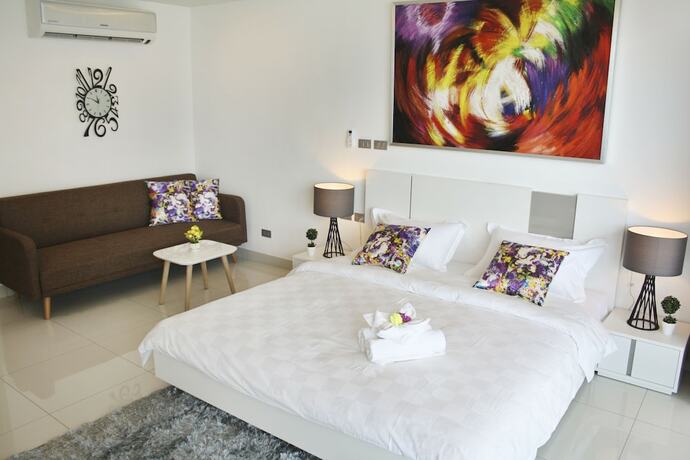 Imagen de la habitación del Hotel Wong Amat Tower. Foto 16