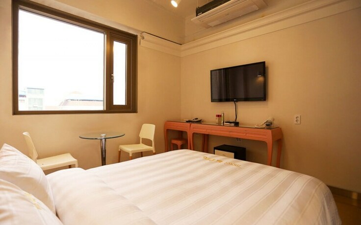 Imagen de la habitación del Hotel Wonju 2in. Foto 16