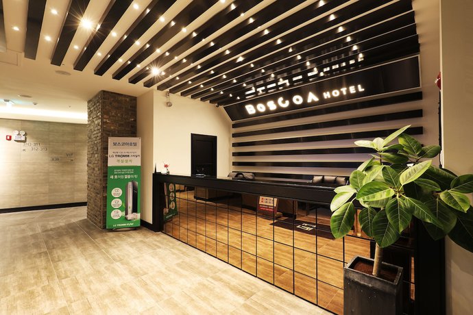 Imagen de los interiores del Hotel Wonju Boscoa. Foto 18