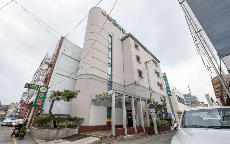 Imagen general del Hotel Wonju New Coa. Foto 4