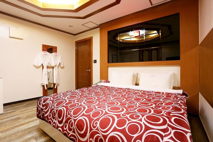 Imagen de la habitación del Hotel Wonju New Rivera. Foto 24