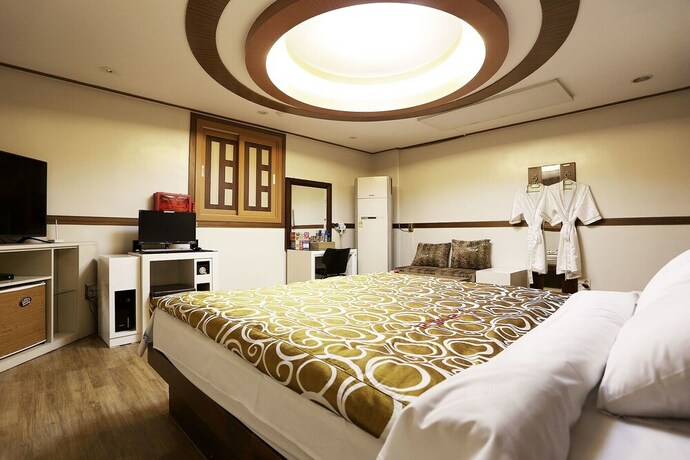 Imagen de la habitación del Hotel Wonju New Rivera. Foto 30