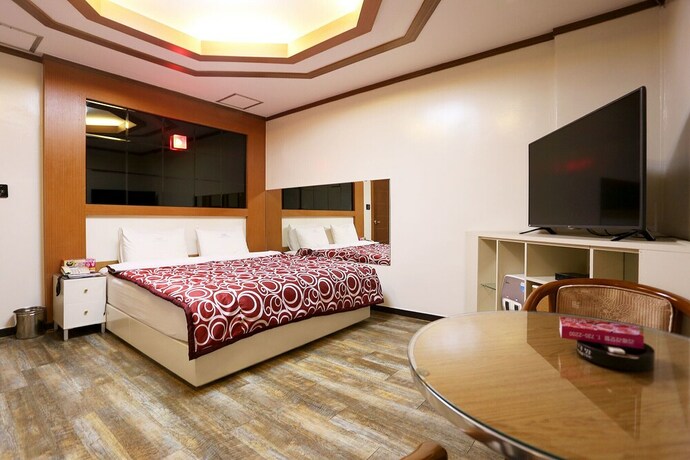 Imagen de la habitación del Hotel Wonju New Rivera. Foto 32