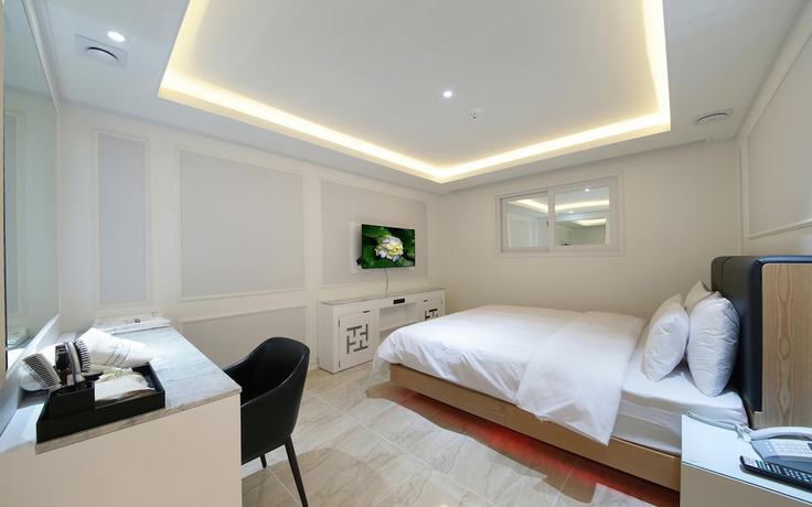 Imagen de la habitación del Hotel Wonju WJ Full House. Foto 17