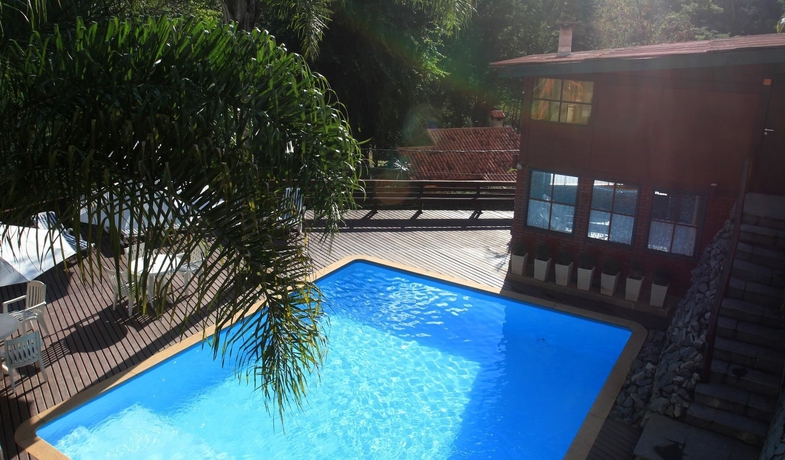 Imagen de la piscina del Hotel Wood House. Foto 17