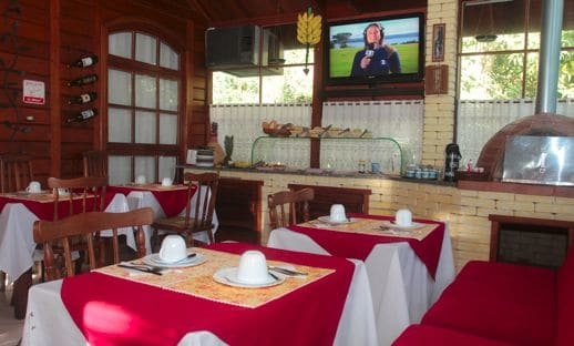 Imagen del bar/restaurante del Hotel Wood House. Foto 5