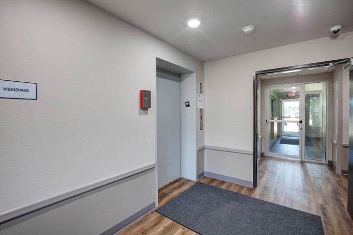 Imagen de los interiores del Hotel WoodSpring Suites Atlanta Stockbridge. Foto 19