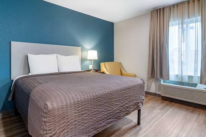 Imagen de la habitación del Hotel WoodSpring Suites Brunswick. Foto 6