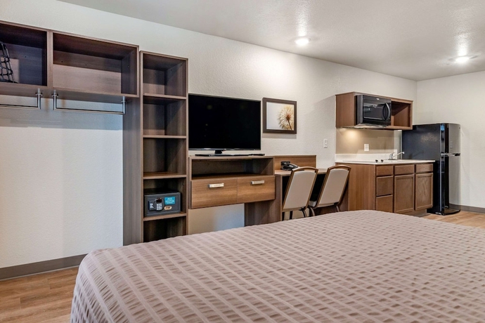 Imagen de la habitación del Hotel WoodSpring Suites Brunswick. Foto 9
