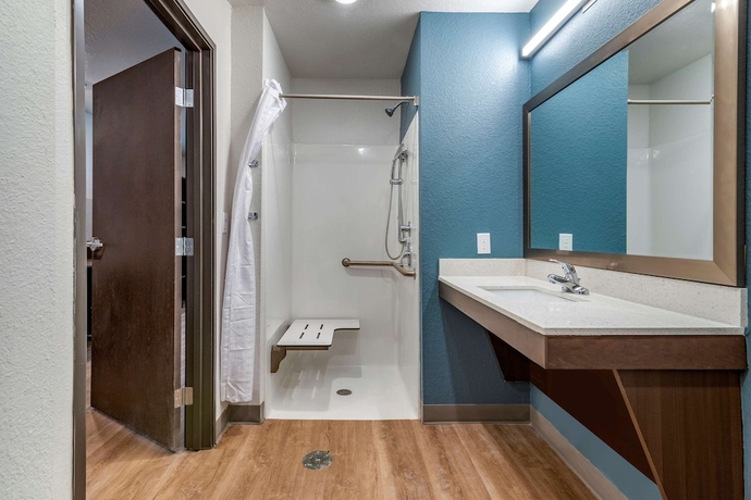 Imagen de la habitación del Hotel WoodSpring Suites Brunswick. Foto 15