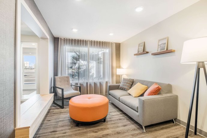 Imagen de los interiores del Hotel WoodSpring Suites Colton. Foto 14