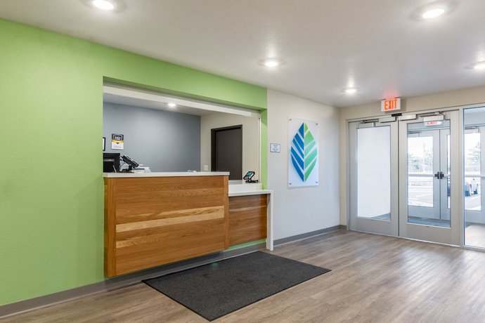 Imagen de los interiores del Hotel WoodSpring Suites Colton. Foto 17