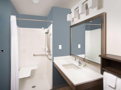 Imagen de la habitación del Hotel WoodSpring Suites Concord-Charlotte Speedway. Foto 15