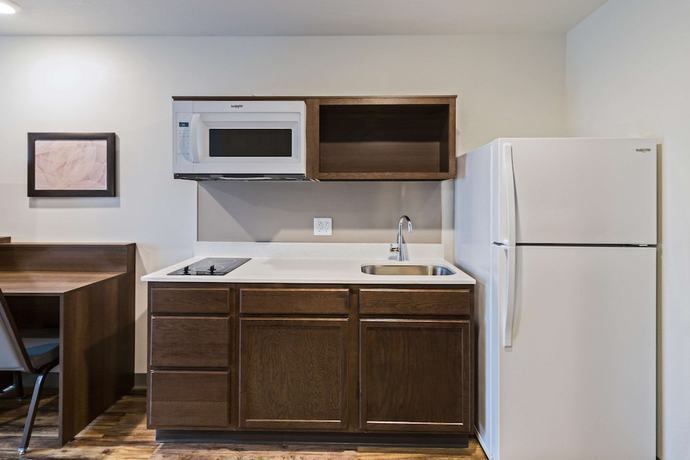 Imagen de la habitación del Hotel WoodSpring Suites Davenport Quad Cities. Foto 8