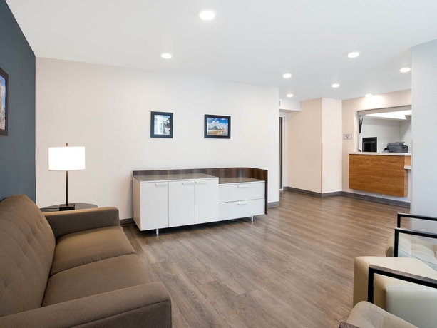 Imagen de los interiores del Hotel WoodSpring Suites Daytona Beach Int'l Speedway. Foto 17